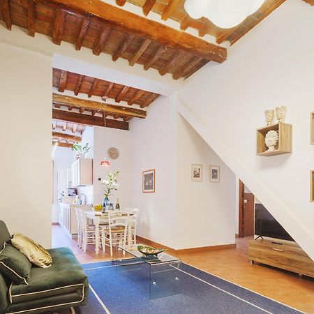 Michael'S Home - Cozy Apartment In The Heart Of Lucca Exteriér fotografie